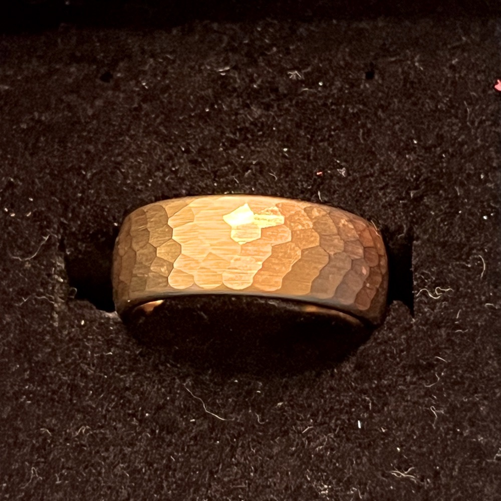 8mm golden tungsten hammered pattern steel ring unisex band